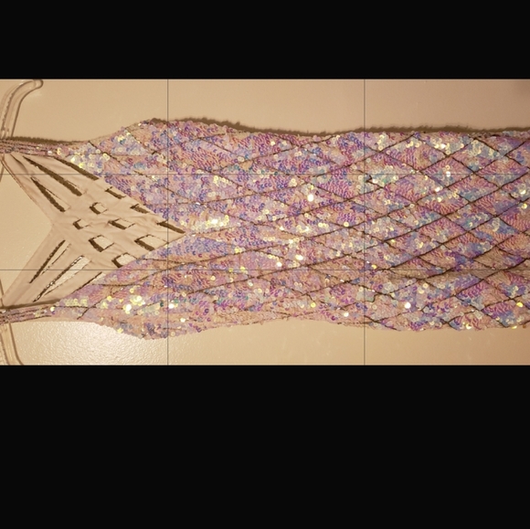 Prom dress - Picture 2 of 4